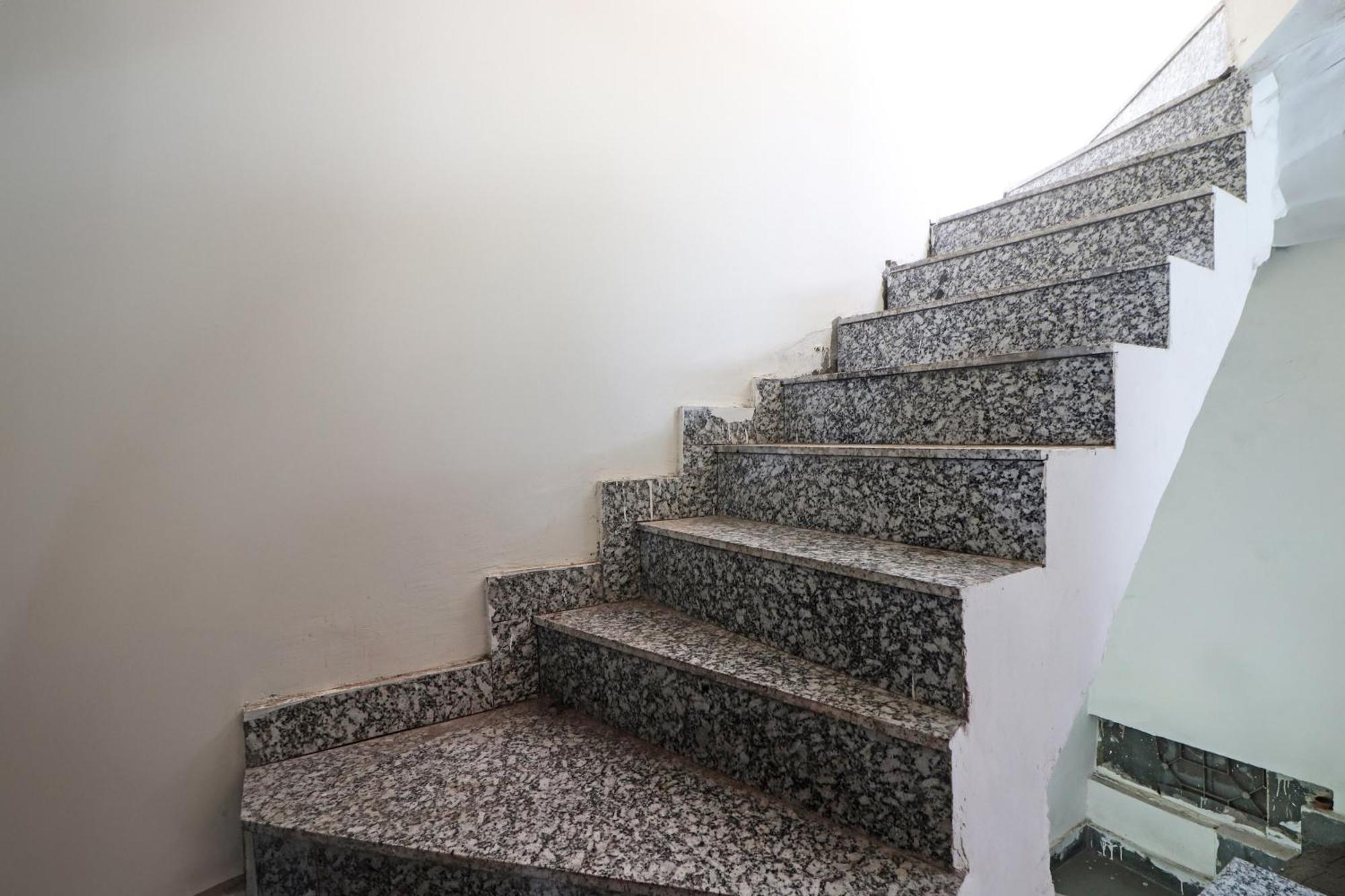 O Bluemoon Inn, South Campus Hotel 3*