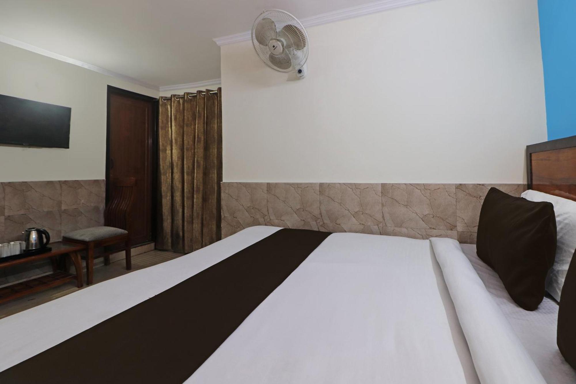 O Bluemoon Inn, South Campus Hotel New Delhi